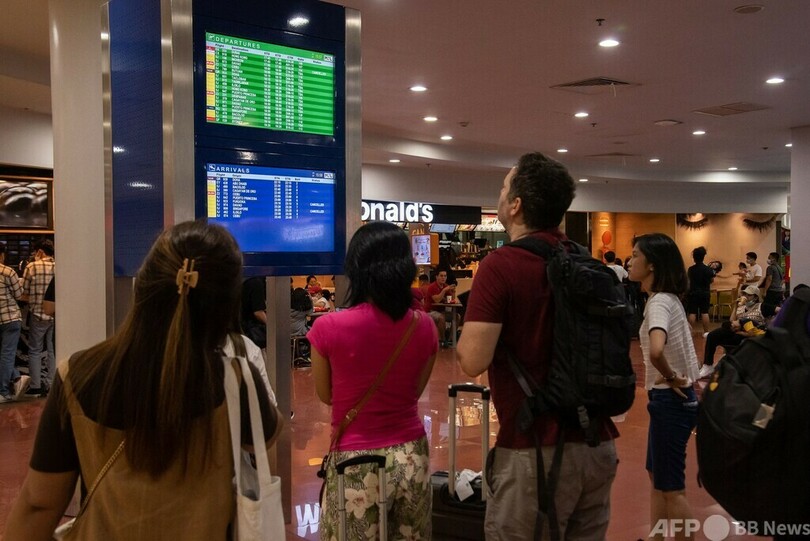 比マニラの空港で管制システム停止 5万6000人の足に影響