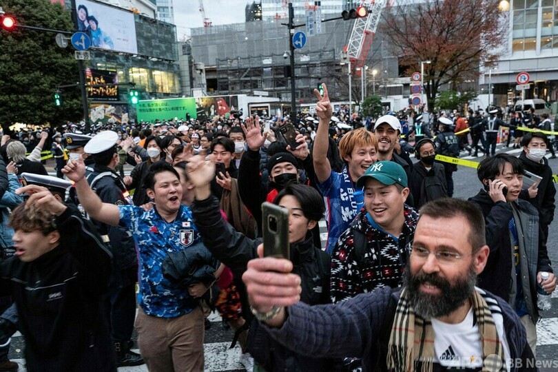 スペイン撃破で決勝T進出、歓喜に沸く渋谷 カタールW杯