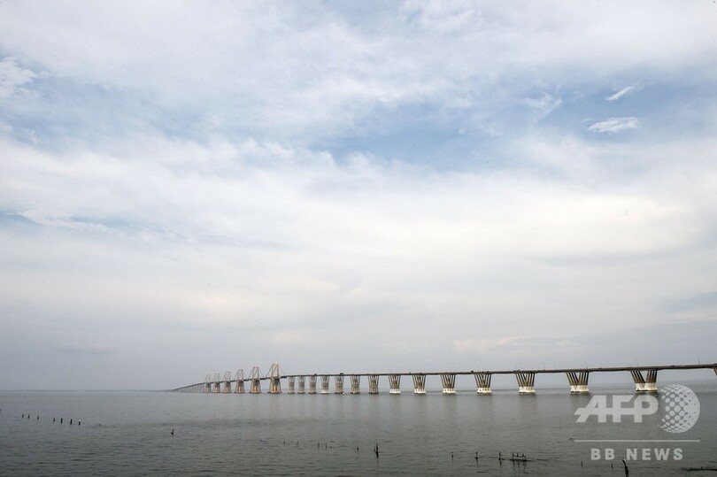 イタリア崩落橋の「双子橋」に懸念、南米ベネズエラ 20年以上メンテなし