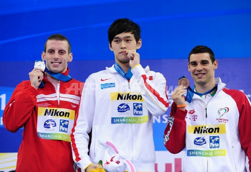 松田が男子200メートルバタフライで銀、世界水泳