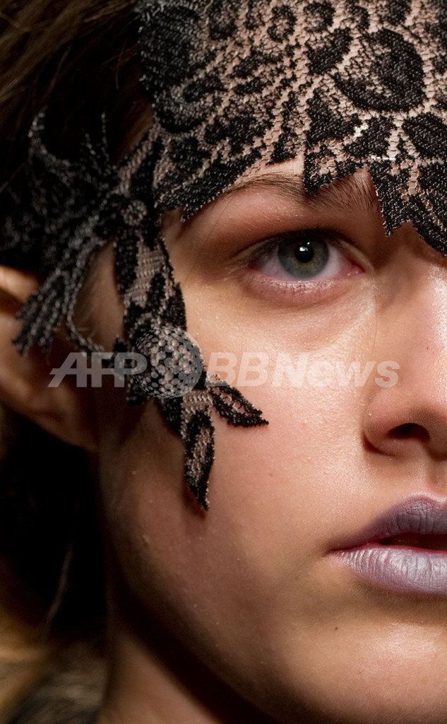 ＜12/13年秋冬ロンドンコレクション＞ボラ・アクス