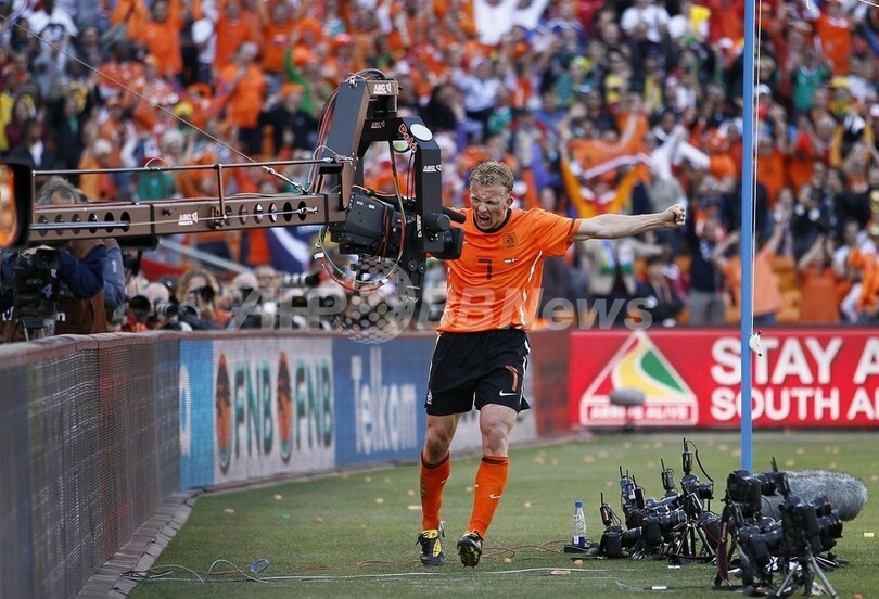 オランダ白星発進 デンマークに勝利、W杯