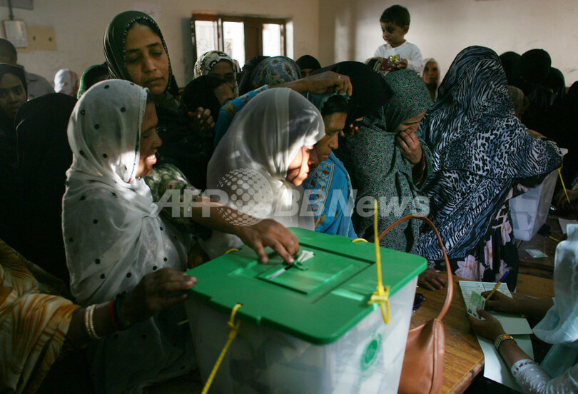 パキスタン総選挙、野党勢力が「躍進」　与党関係者が明かす