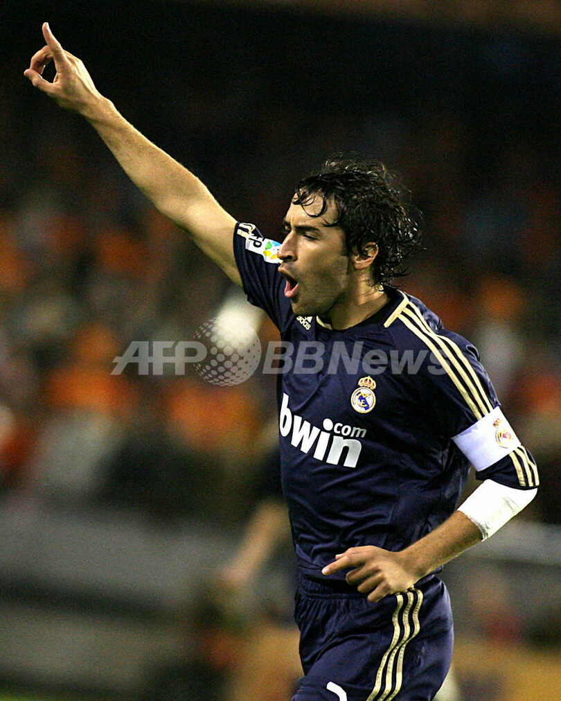 レアル・マドリード 敵地でバレンシアに5-1で勝利し首位をキープ