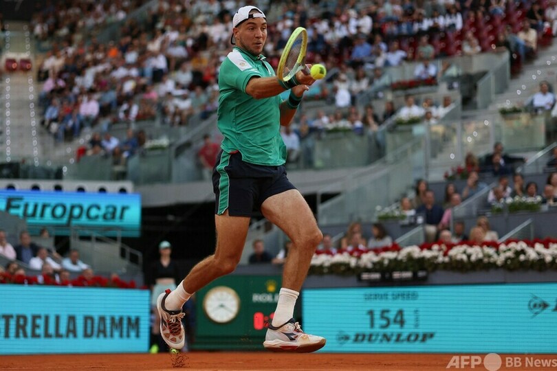 アルカラス、20歳誕生日に決勝進出 マドリードOP連覇王手