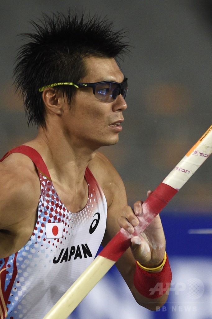 沢野が男子棒高跳びで銀メダル、アジア大会