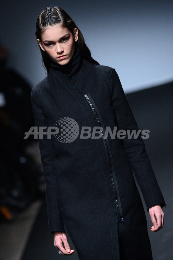 ＜13/14年秋冬パリコレクション＞ニコラ・アンドレア・タラリス