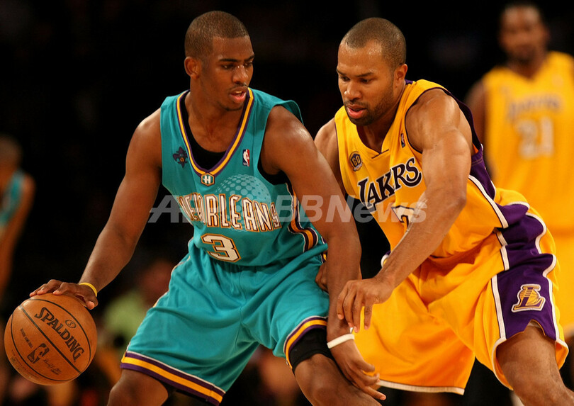 ホーネッツ レイカーズを破り開幕から無傷の4連勝を飾る