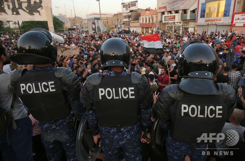 イラクのデモ隊がイラン領事館に放火 議会は緊急会議招集