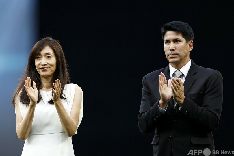 イチロー氏がマリナーズ殿堂入り 本拠地で式典開催