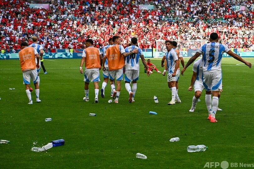 パリ五輪サッカー男子、観客乱入など大混乱 アルゼンチン初戦黒星