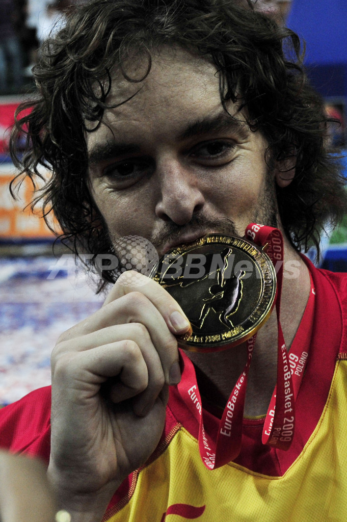 スペインが初優勝 パウ・ガソルがMVPに、欧州選手権