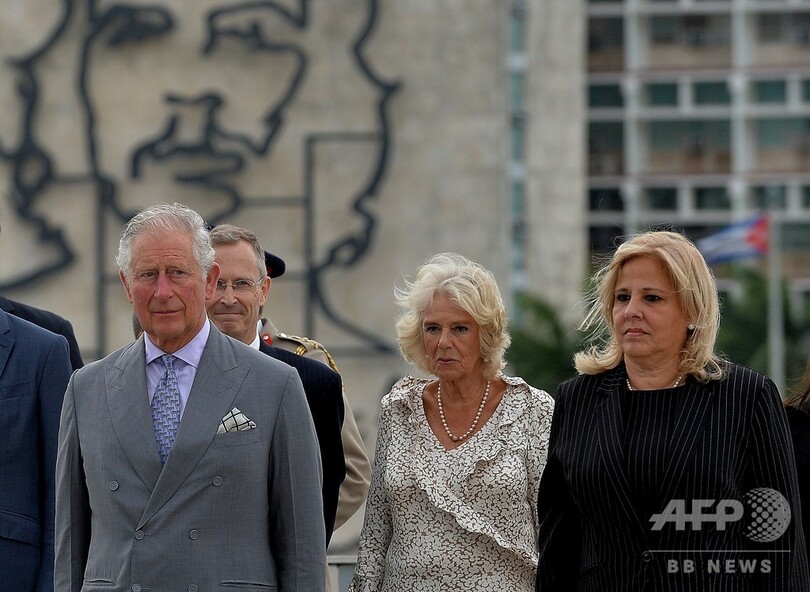 チャールズ皇太子夫妻、キューバ訪問 英王室史上初