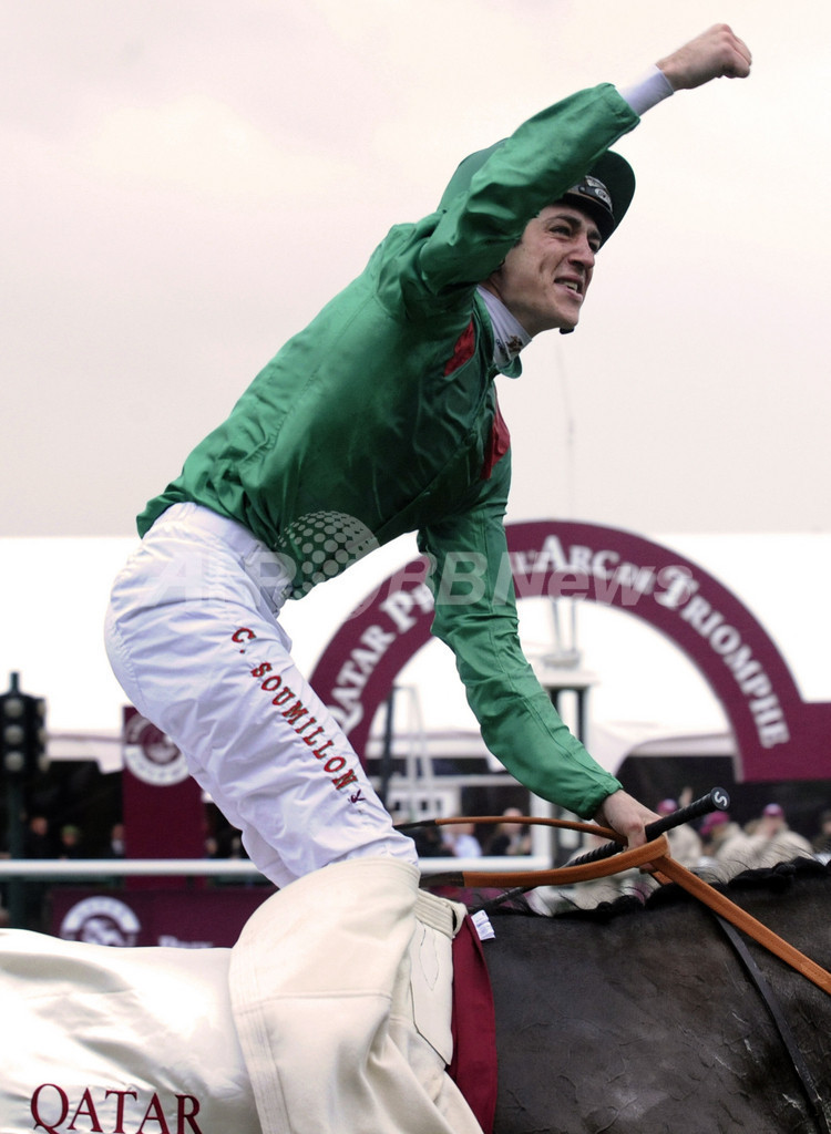 第87回凱旋門賞 3歳牝馬ザルカヴァが制す