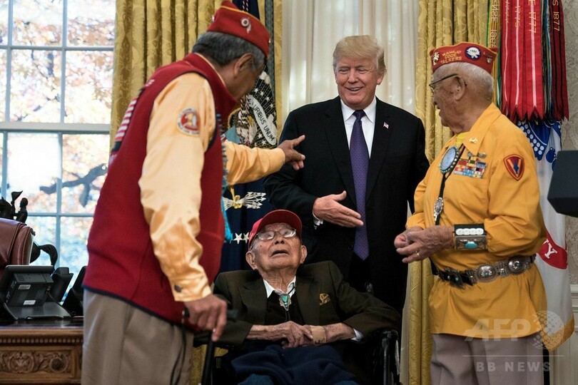 トランプ氏、民主党議員を「ポカホンタス」 先住民たたえる行事で