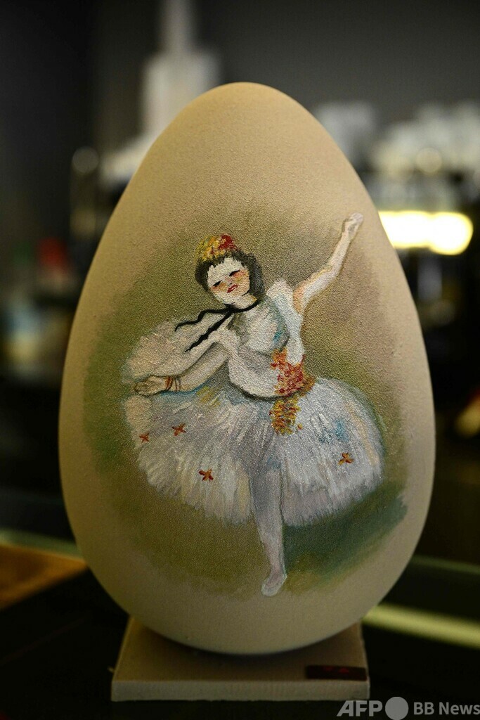 芸術から着想…伊ローマのパティシエが手掛けるイースターエッグ