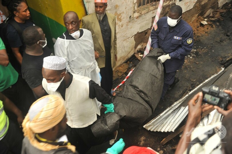 イスラム学校で火災、子どもや教師28人死亡 リベリア