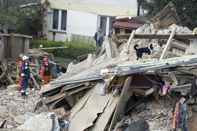 ポーランドで集合住宅が崩壊、6人死亡 ガス爆発か
