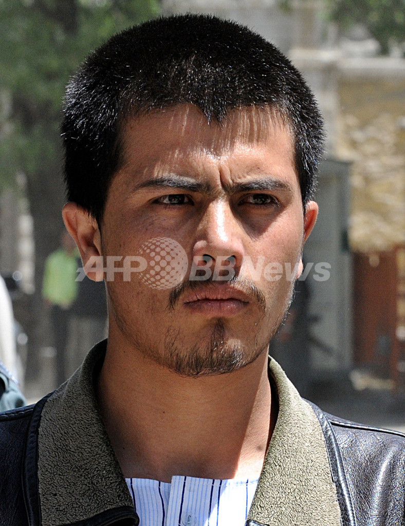 死刑宣告のアフガニスタン学生記者、拷問被害を訴える