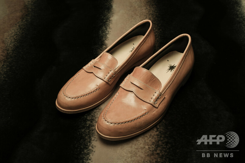 「メゾン ミハラヤスヒロ」限定シューズ発売