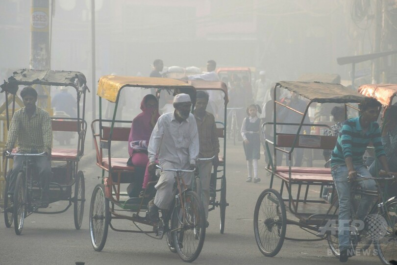 インド首都、大気汚染で小学校1800校が休校