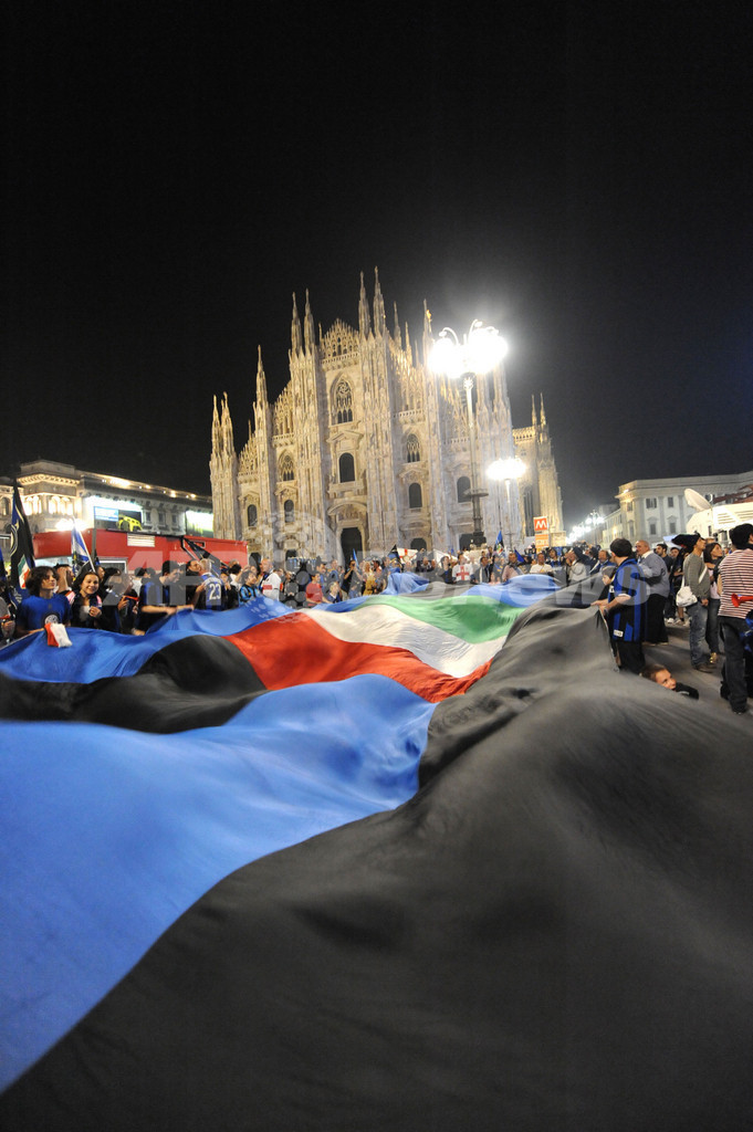 ミランがウディネーゼに敗れ、インテルの4連覇が決まる