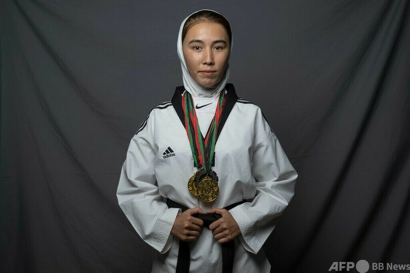 タリバン復権1年 働き続ける女性たち アフガニスタン