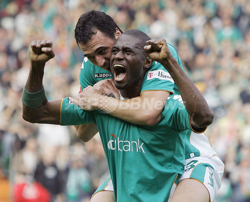 ブレーメン シュツットガルトに4-1で快勝