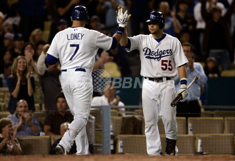 ドジャース パドレスを降す