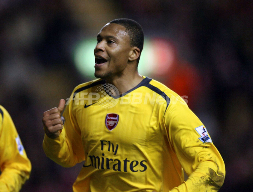 ＜サッカー カーリング杯＞アーセナル バプティスタが4点を挙げリバプールに快勝 - 英国