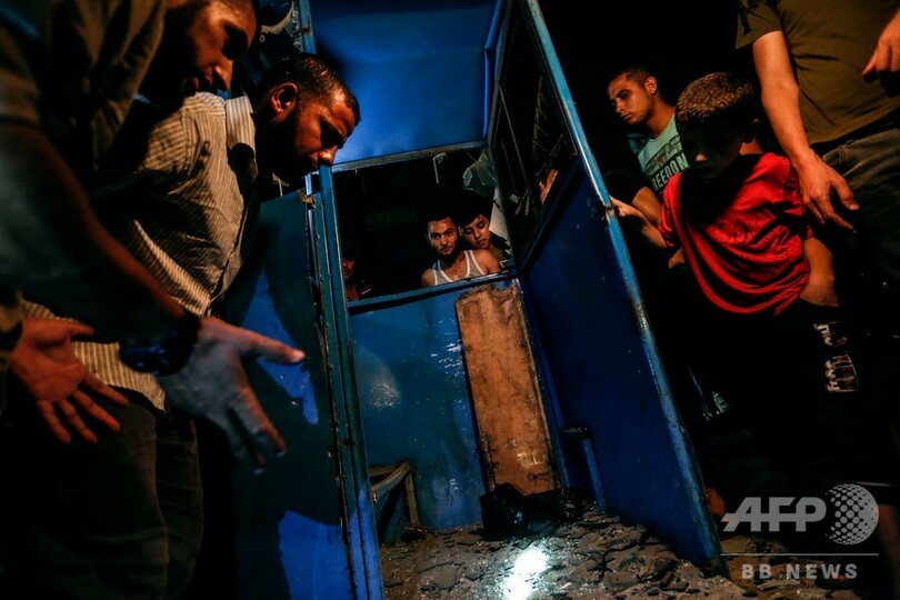 パレスチナ自治区ガザ市で爆発、警官2人死亡 現場上空に航空機なし