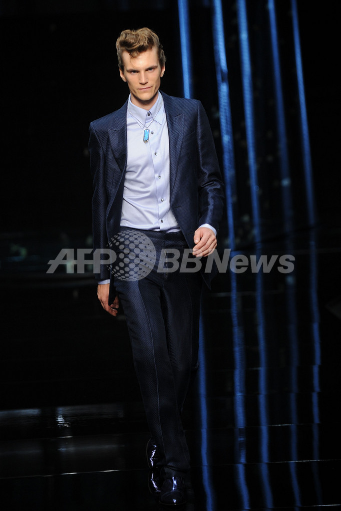 ＜13年春夏ミラノ・メンズコレクション＞ロベルト・カヴァリ