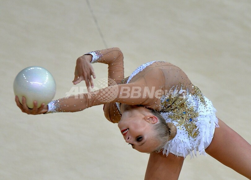 新体操世界選手権で撮影された華麗な演技