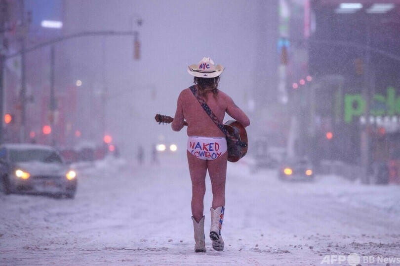 米東部、爆弾低気圧で猛吹雪 交通まひや停電相次ぐ