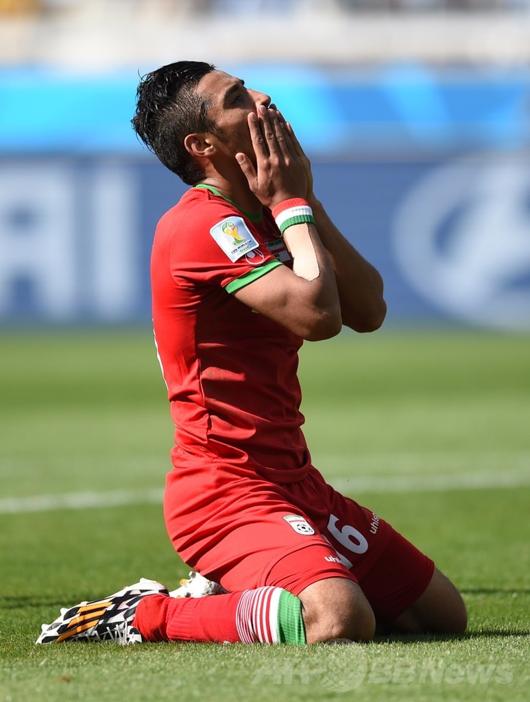 アルゼンチン、メッシの劇的弾でイランに競り勝ち16強入り