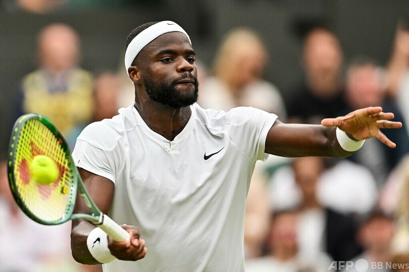 アルカラスがウィンブルドン4回戦へ ティアフォーとのフルセット制す