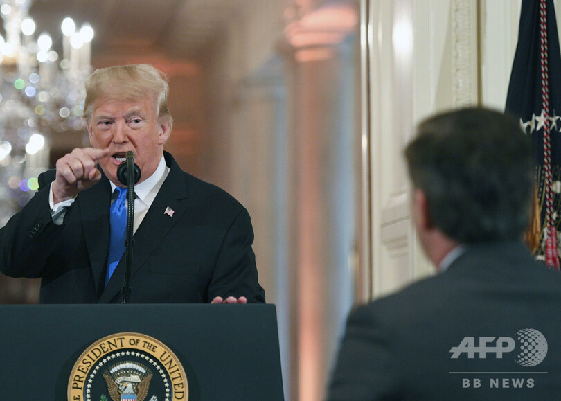 トランプ政権の記者出禁、FOXニュースなどがCNNの裁判に加勢