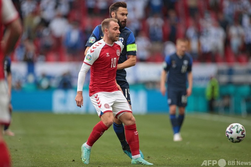 試合中に倒れたエリクセン、容体「安定」と協会発表 欧州選手権