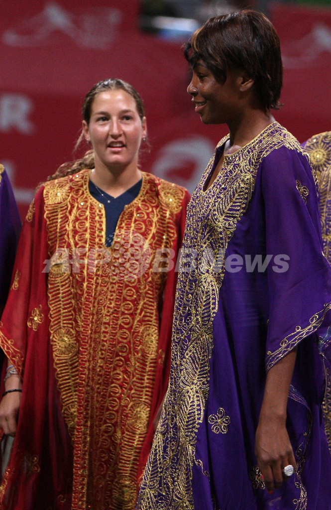 シャラポワらがカタール・トータル・オープン開会式に参加