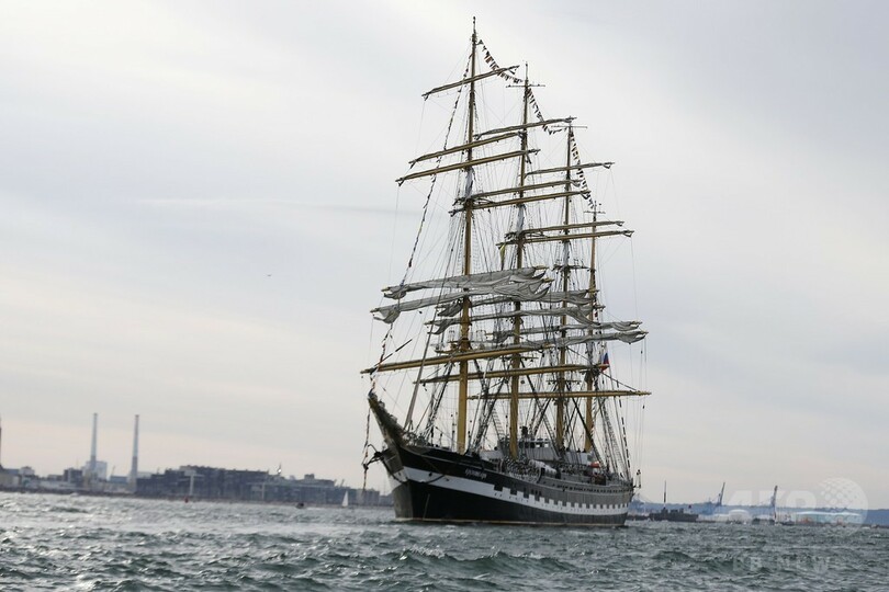  歴史的な帆船が集結、仏ルアーブル開港500年を祝う
