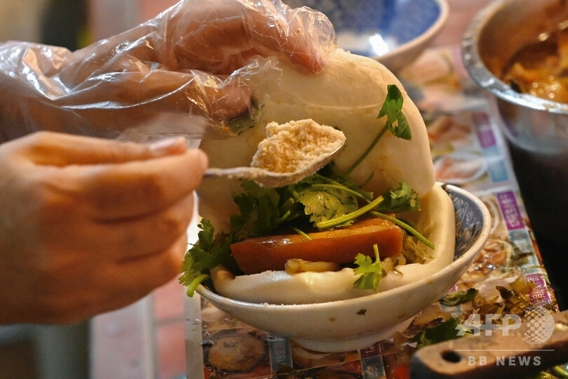 安くておいしい豚の角煮まんじゅうでミシュラン認定 台湾屋台