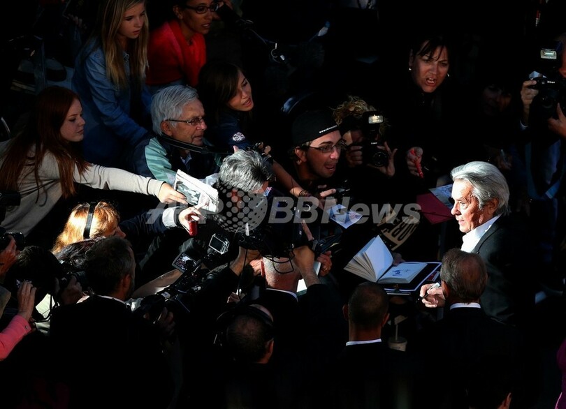 カンヌ国際映画祭にアラン・ドロン登場