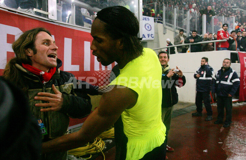 チェルシー 敵地でオリンピアコスと分ける