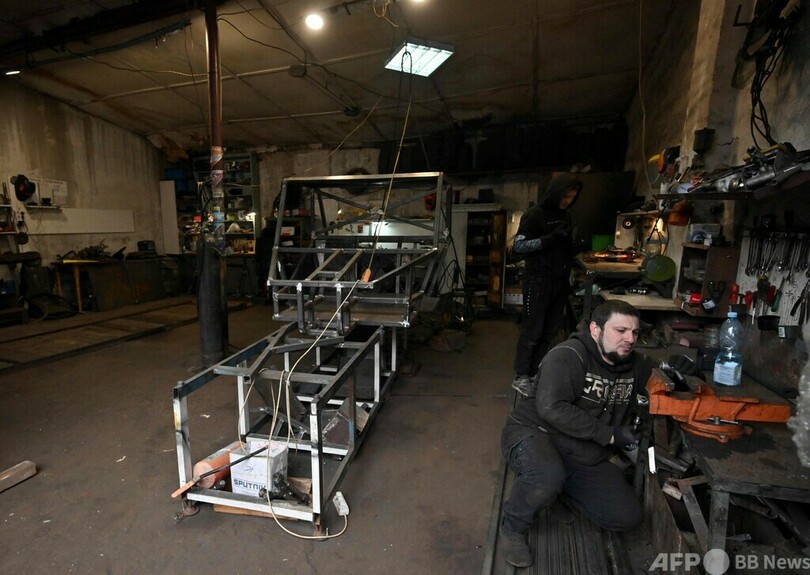 『マッドマックス』ばりの車両製造 ウクライナ軍に提供