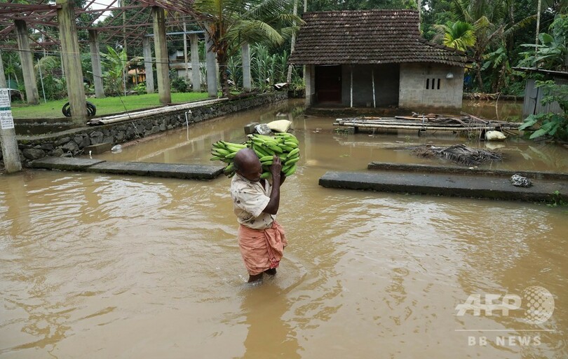 インド南部の鉄砲水、死者37人に 24の貯水池で放水