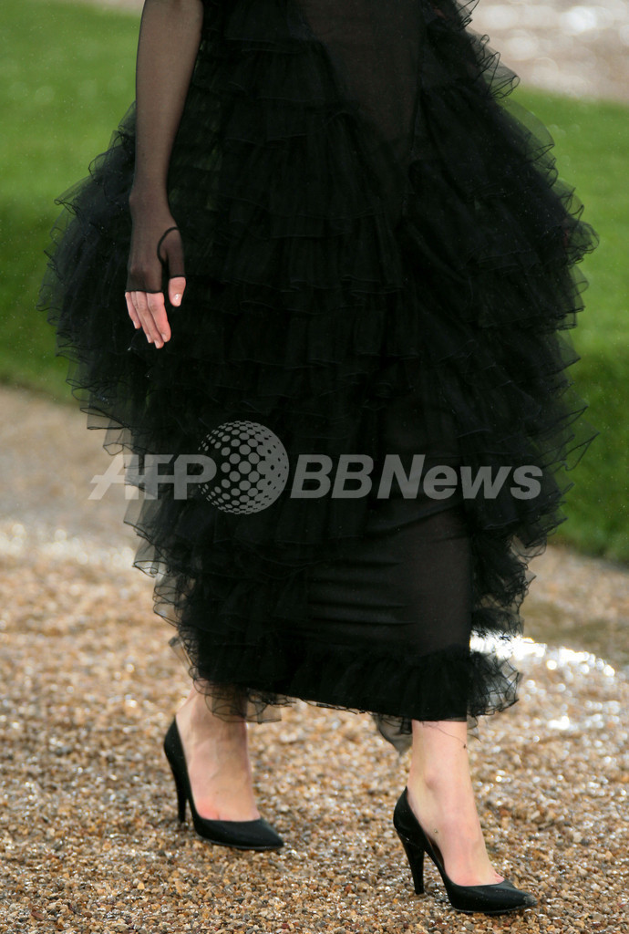 ＜07/08年秋冬パリ・オートクチュールコレクション＞シャネル、新作を発表