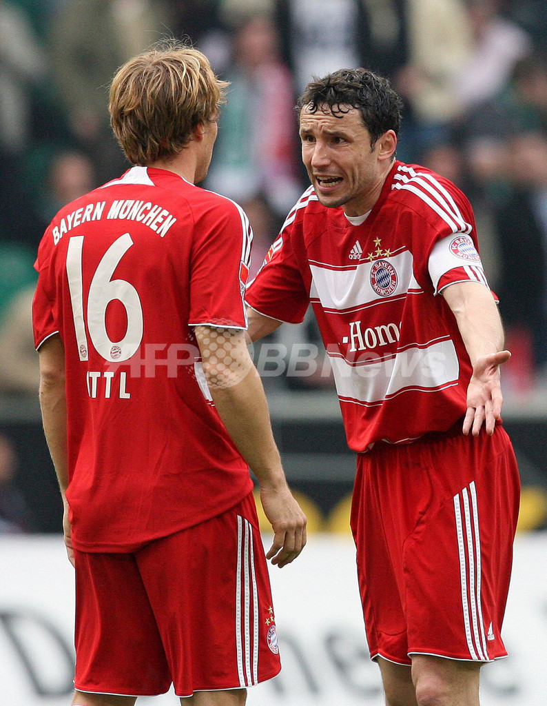 ボルフスブルク バイエルンに快勝し首位浮上