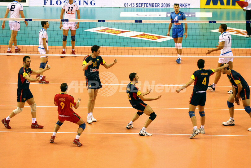 スペイン男子 フルセットの末イタリアを降し2連勝