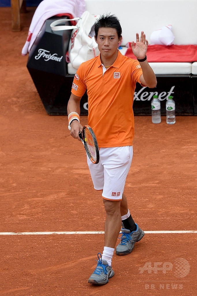 錦織がストレート勝利で4強、準決勝はペールと対戦 バルセロナ・オープン
