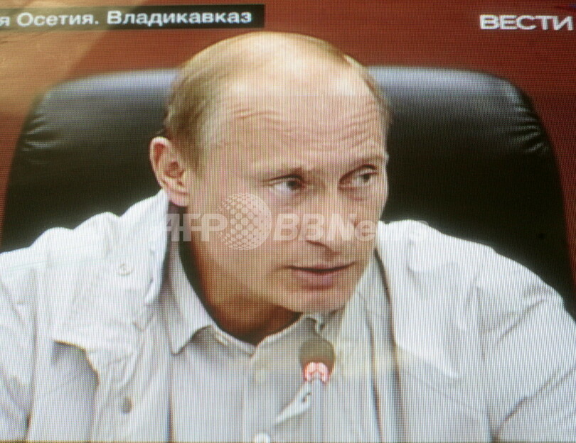 プーチン首相、北オセチア入り